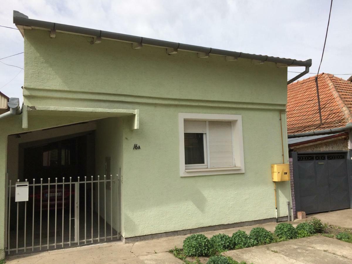 Apartman Melody Sombor Eksteriør bilde